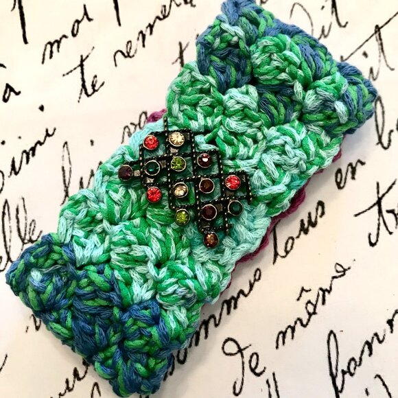 Handmade SLIP-ON CUFF in Shades of Blue and Green Fiber Embellished w/Vtg Charm - Picture 3 of 7